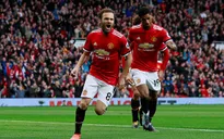 Juan Mata ghi bàn trong trận đấu thứ 200 tại Premier League
