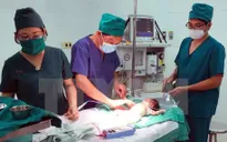 BV Nhi đồng Đồng Nai cứu sống bé gái 3 tháng tuổi bị dị tật phình đại tràng