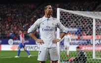 C.Ronaldo bất ngờ "tiếp tay" Man Utd giữ chân De Gea