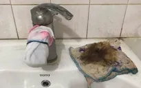 Hà Nội: Nước sinh hoạt có màu lạ