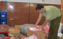 Gia Lai: Phát hiện cơ sở sản xuất mỹ phẩm giả quy mô lớn
