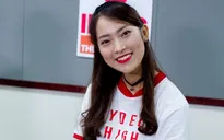 Hot girl nói 7 thứ tiếng Khánh Vy - Từ khách mời tới MC của 8 IELTS
