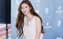 Lộng lẫy là vậy nhưng ai ngờ chiếc váy của Kim Yoo Jung lại chỉ là hàng giá rẻ