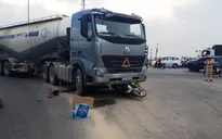 Quảng Nam: Va chạm với xe đầu kéo, 2 người tử vong tại chỗ