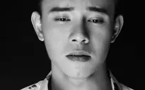 Xé lòng với lời cầu xin của ca sĩ Đông Hùng: "Con mệt rồi mẹ ạ. Cho con một con đường sống!"