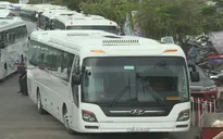 Nha Trang "bức bối" trước tình trạng quá tải bãi đỗ xe du lịch