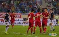 VIDEO: Văn Quyết, Công Phượng phối hợp ghi bàn đẹp mắt