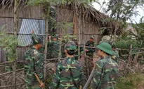 Tiền Giang: Bộ đội giúp dân chống bão số 16
