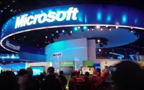 Đầu hàng trước smartphone, Microsoft tìm hy vọng với máy tính bảng