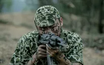 Hotboy Bình An đập phá đồ đạc, sao phim Những ngọn nến trong đêm 2 quyết không an ủi