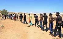 Phát hiện thi thể 19 người di cư tại sa mạc Libya