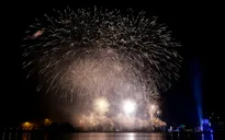 Thế giới rực rỡ chào đón năm mới 2017