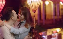 Trấn Thành, Hari Won khám phá cảnh đêm Hội An