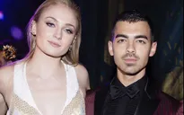 Sao phim Trò chơi vương quyền đính hôn với Joe Jonas