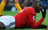 Lukaku thoát án phạt sau pha đá móc vào háng đối thủ