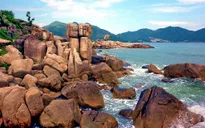Khám phá vẻ đẹp danh thắng Hòn Chồng, Nha Trang