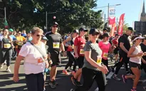 Hơn 80.000 người chạy từ thiện ở Australia