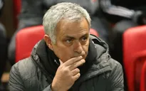 Chán chẳng buồn nói, Mourinho họp báo vỏn vẹn... 3 phút rưỡi