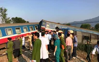 Tông mạnh xe ben, tàu hỏa trật đường ray làm 3 người thiệt mạng