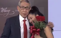 Hồng Nhung liên tục hát live và nghẹn ngào khi gặp lại "bố" tại trường quay Chuyển động 24h
