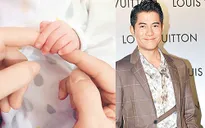 Khoe ảnh con, Quách Phú Thành chính thức thừa nhận đón con gái đầu lòng
