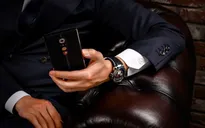 Tonino Lamborghini ra mắt siêu smartphone: iPhone 8 cũng thường thôi!