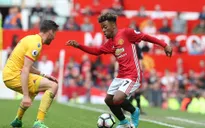 Em trai Nani ngần ngại chốt tương lai ở Man Utd vì... Barca