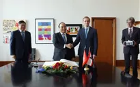 Thủ tướng đề nghị Thủ hiến Berlin chia sẻ kinh nghiệm quy hoạch đô thị