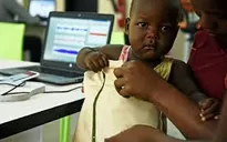 Áo khoác thông minh giúp phát hiện viêm phổi