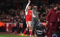 Arsenal gặp khó trước mùa giải 2017 - 2018
