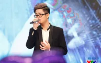 Bùi Anh Tuấn nghẹn ngào khi hát về mẹ tại Bữa trưa vui vẻ