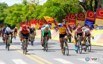 Giải xe đạp quốc tế VTV Cúp Tôn Hoa Sen 2017: Đỗ Tuấn Anh giành chiến thắng chặng 6