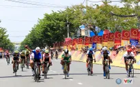 Giải xe đạp quốc tế VTV Cúp Tôn Hoa Sen 2017: Lê Văn Duẩn giành chiến thắng chặng 7