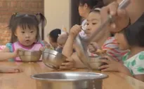 Trung Quốc: Số trẻ em bị bỏ rơi tương đương dân số nước Anh