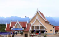 Bàn giao Làng Hữu nghị Thanh niên biên giới Lào - Việt Nam