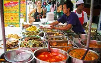 Bangkok mạnh tay với hàng rong, quán ăn vỉa hè