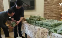 Cộng đồng người Việt tại Odessa gói bánh chưng đón năm mới