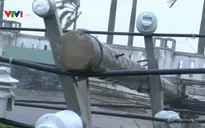 Nhiều tuyến đường bị ngập lụt, sạt lở sau mưa lũ tại miền Trung