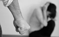 Tâm sự của những người phụ nữ sống trong bạo lực
