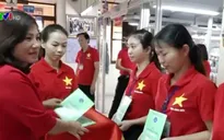 Bàn giao sổ bảo hiểm xã hội cho người lao động