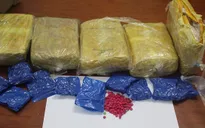 Khen thưởng tập thể phá thành công vụ vận chuyển trái phép 30.000 viên ma túy tổng hợp