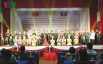 Biểu diễn nghệ thuật chào mừng năm đoàn kết hữu nghị Việt - Lào