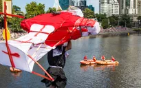 Thú vị cuộc thi "Người chim" tại Australia