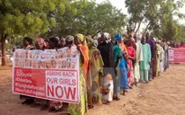 Boko Haram trả tự do hơn 80 nữ sinh Nigeria