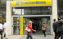 Ngân hàng Trung ương Brazil cắt giảm mạnh lãi suất ngân hàng