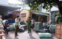Bắt giữ 10 tấn hàng hóa Trung Quốc buôn lậu bằng đường sắt