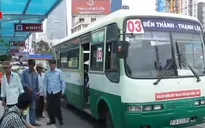 Thu gần 160 tỷ đồng từ quảng cáo trên xe bus