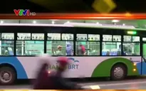 Xe bus nhanh ngày đầu chịu áp lực giao thông thực tế
