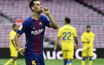 Barcelona "trói" Sergio Busquets tới năm 2023