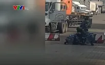 Thực hư việc nhân viên cảng Cát Lái đánh lái xe